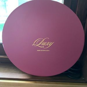 Strawberry blonde Luxy hair clip in extensions